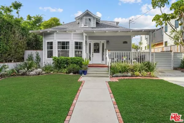 2213 Virginia Avenue, Santa Monica, CA 90404