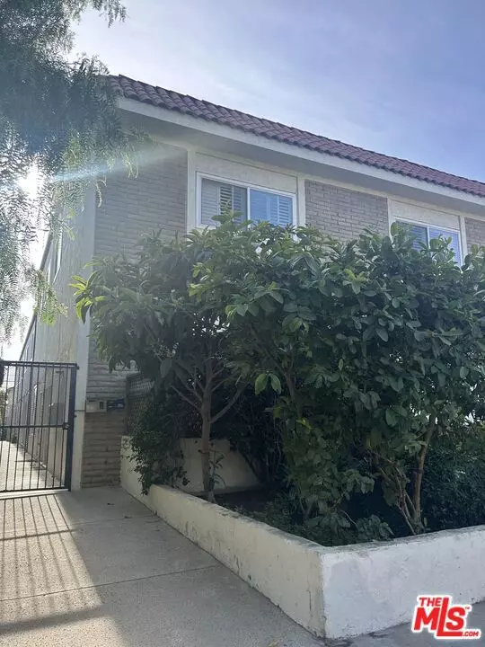 1532 Berkeley Street #4, Santa Monica, CA 90404