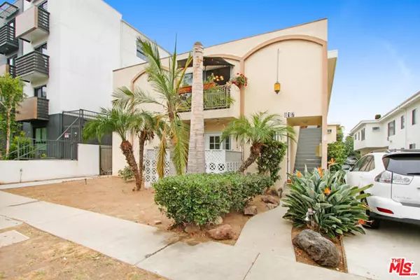 817 N Hudson Avenue #2, Los Angeles, CA 90038