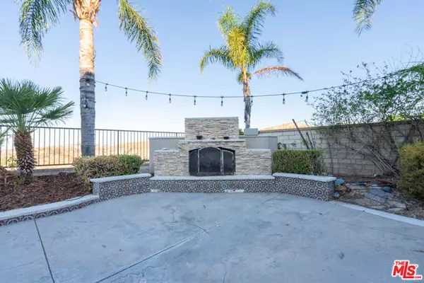 Canyon Country (santa Clarita), CA 91387,29511 Big Bend Place