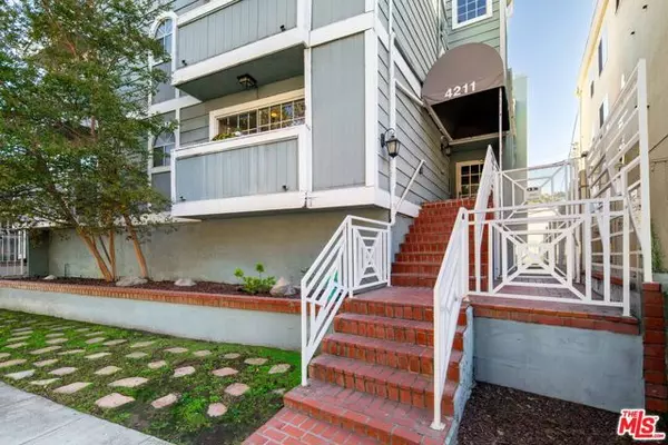 Studio City (los Angeles), CA 91604,4211 Arch Drive #204