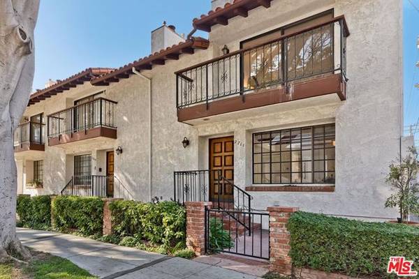 2711 Colorado Avenue, Santa Monica, CA 90404