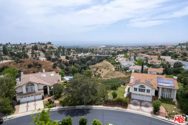 Porter Ranch (los Angeles), CA 91326,19648 Pine Valley Way