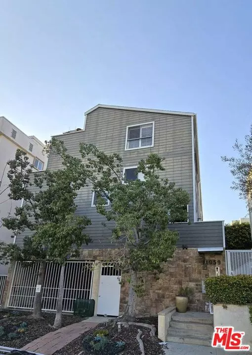 11959 Mayfield Avenue #5, Los Angeles, CA 90049