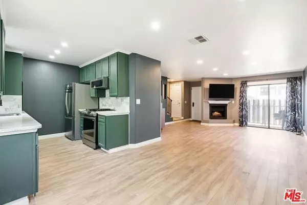 14319 Addison Street #3, Sherman Oaks, CA 91423