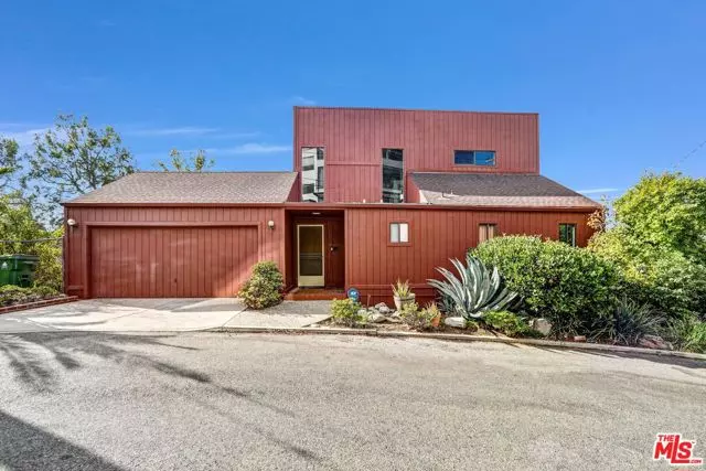 2541 Canyon Oak Drive, Los Angeles, CA 90068