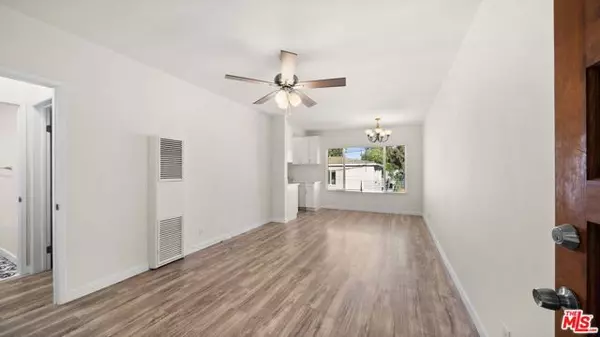 2636 Kansas Avenue #8, Santa Monica, CA 90404