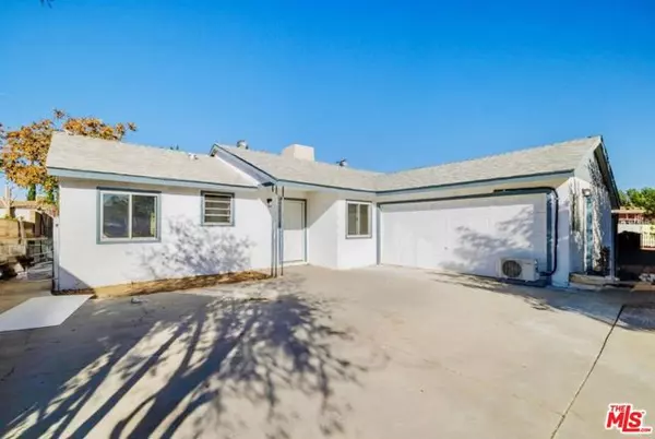 37815 Robina Avenue, Palmdale, CA 93550