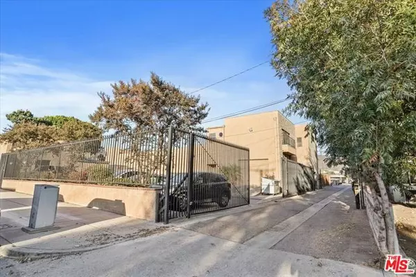 Burbank, CA 91506,1014 W Magnolia Boulevard