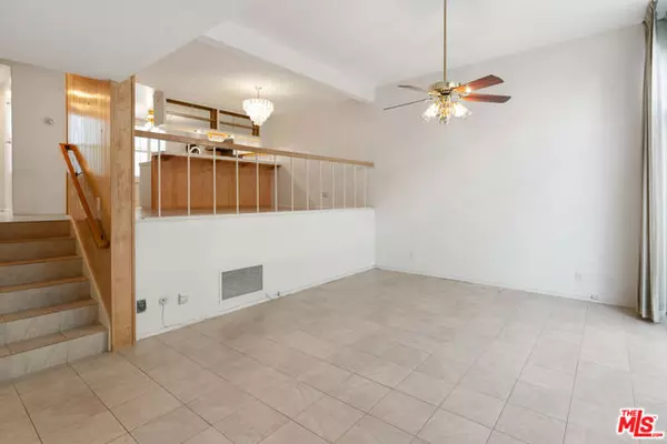 Burbank, CA 91505,4364 W Kling Street #5