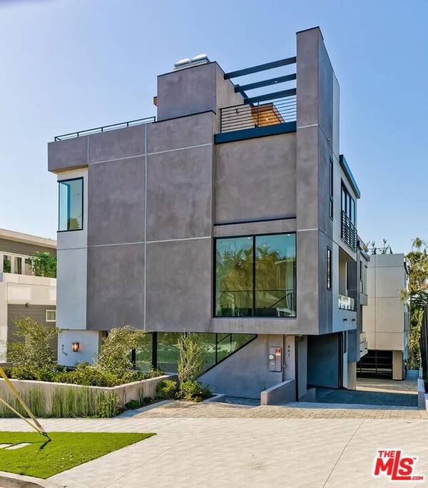 861 Hyperion Avenue, Los Angeles, CA 90026