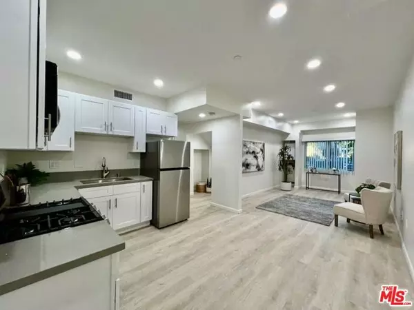 1409 N Hobart Boulevard #101, Los Angeles, CA 90027