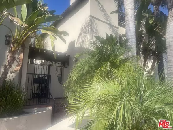 Encino (los Angeles), CA 91316,5753 White Oak Avenue #22