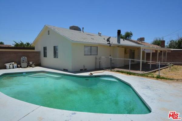 1717 E Avenue Q11, Palmdale, CA 93550