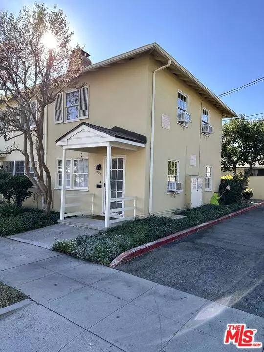 Glendale, CA 91205,607 Granada Street