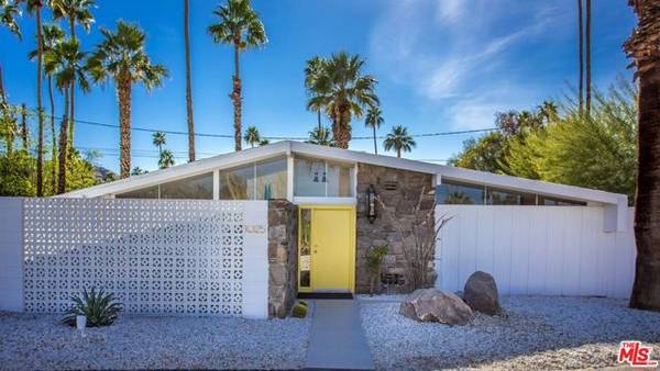 1025 E Apache Road, Palm Springs, CA 92264