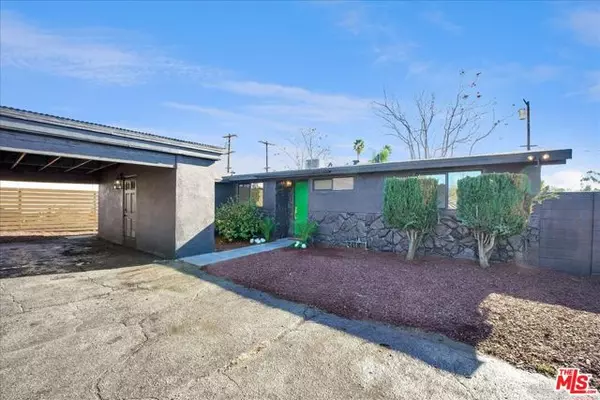 13238 Cornelius Street, Pacoima (los Angeles), CA 91331