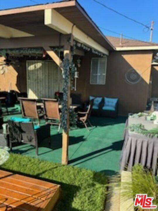 2130 W 109th Place, Los Angeles, CA 90047