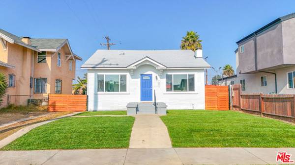 1011 W 75th Street, Los Angeles, CA 90044