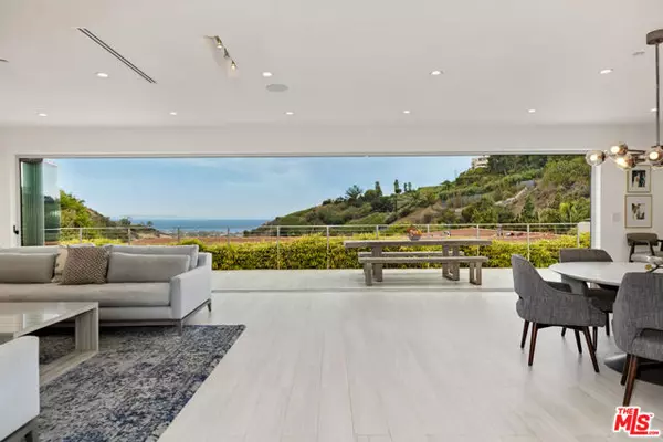 1332 El Hito Circle, Pacific Palisades (los Angeles), CA 90272