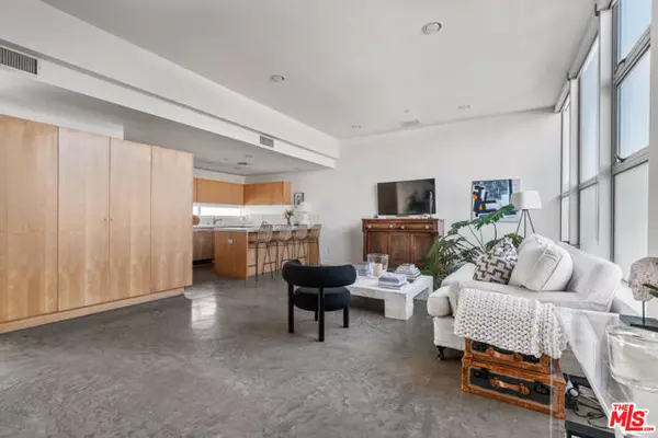 Venice (los Angeles), CA 90291,660 Rose Avenue #4