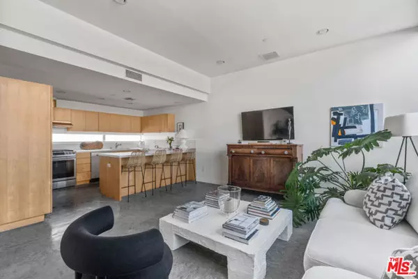 Venice (los Angeles), CA 90291,660 Rose Avenue #4