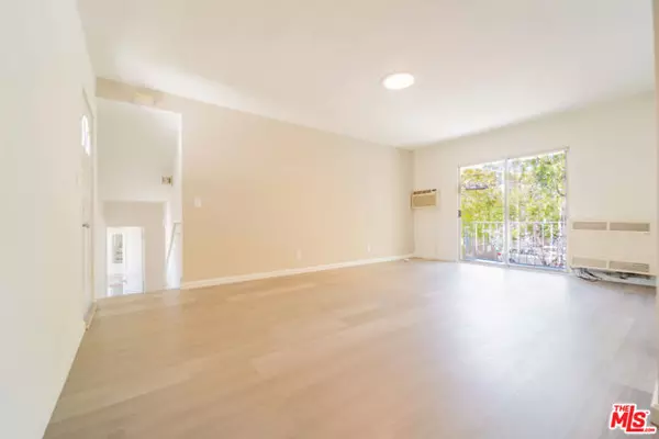 1323 N OLIVE Drive #25C, West Hollywood, CA 90069