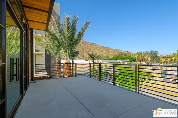 Palm Springs, CA 92262,111 N Palm Canyon Drive #204