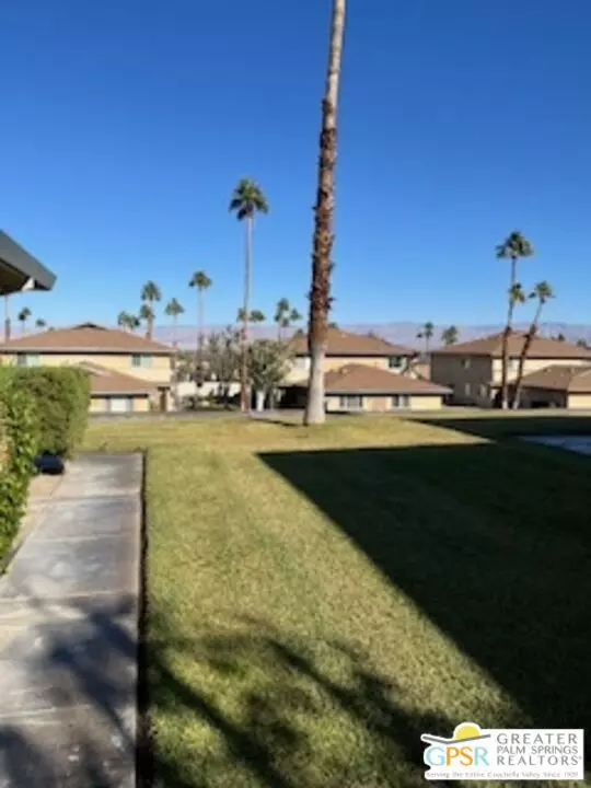 Palm Desert, CA 92260,72733 Willow Street #3