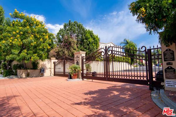 23057 Park Este, Calabasas, CA 91302