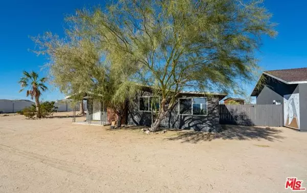 Joshua Tree, CA 92252,2651 Foxy Flats Road