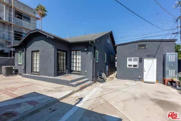 3203 W 18th Street, Los Angeles, CA 90019