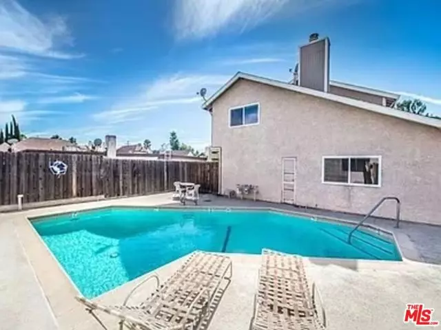 9946 Owensmouth Avenue #11, Chatsworth (los Angeles), CA 91311