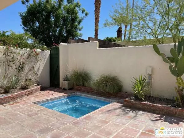 1107 E Alejo Road, Palm Springs, CA 92262