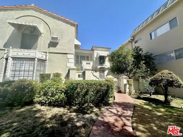 320 S Rexford Drive #A, Beverly Hills, CA 90212