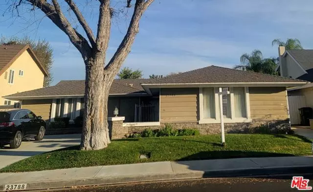 23788 Via Jacara, Valencia (santa Clarita), CA 91355