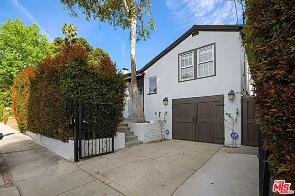 9023 PHYLLIS Avenue, West Hollywood, CA 90069