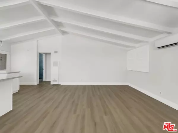 Sylmar (los Angeles), CA 91342,13108 Fellows Avenue