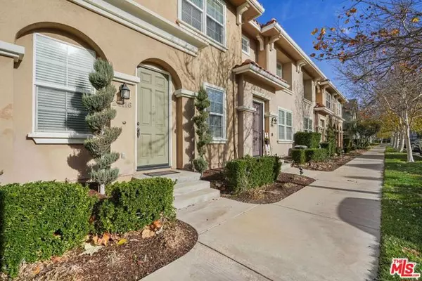 Valencia (santa Clarita), CA 91354,24116 Meadowbrook Lane