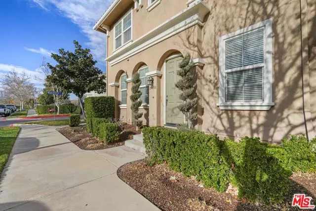 Valencia (santa Clarita), CA 91354,24116 Meadowbrook Lane