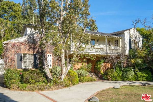 1210 N Doheny Drive, Los Angeles, CA 90069