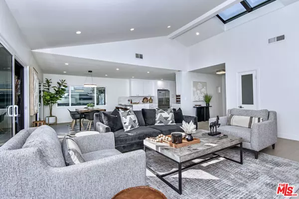 4512 Libbit Avenue, Encino (los Angeles), CA 91436