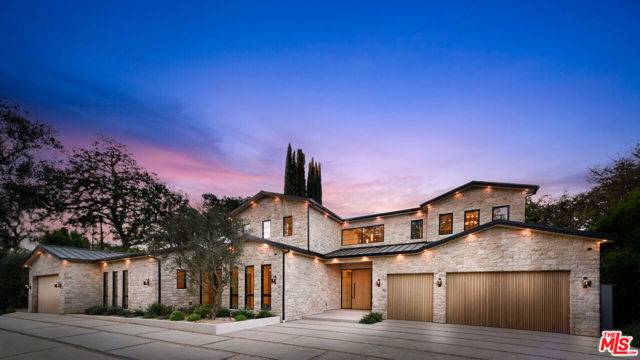 Encino (los Angeles), CA 91316,17321 Rancho Street