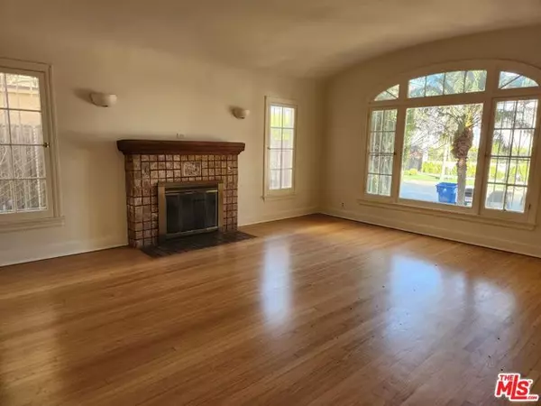 459 N Formosa Avenue, Los Angeles, CA 90036