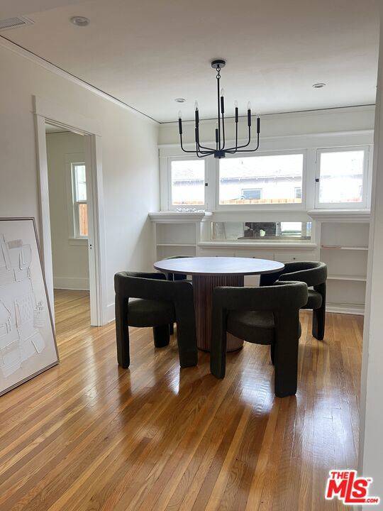 Glendale, CA 91203,531 Burchett Street