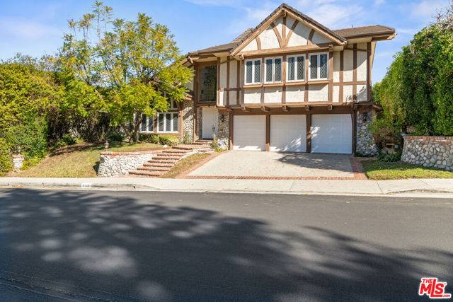 6146 County Oak Road, Woodland Hills (los Angeles), CA 91367