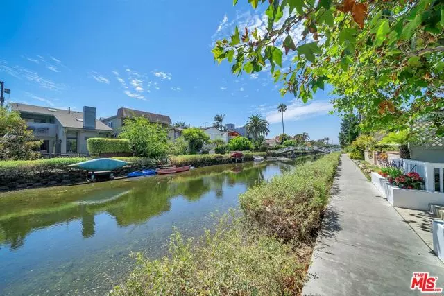 2620 Grand Canal, Venice (los Angeles), CA 90291