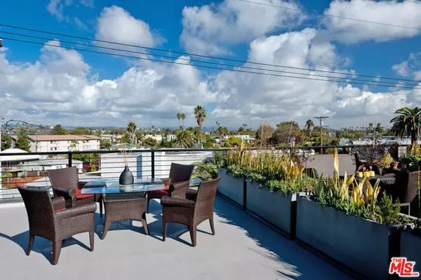 Venice (los Angeles), CA 90291,1113 Electric Avenue #6