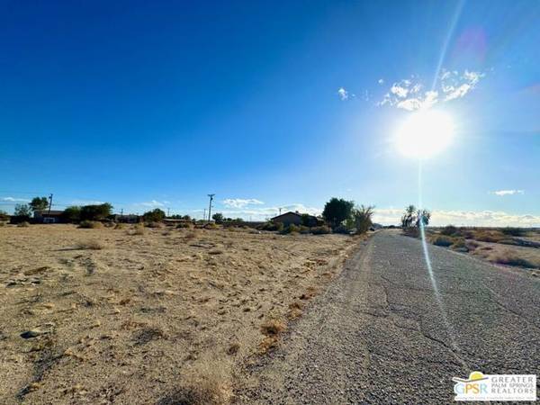 2302 Sand Ere Avenue, Thermal, CA 92274