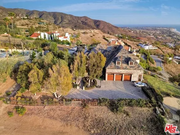 Malibu, CA 90265,5805 Foxview Drive
